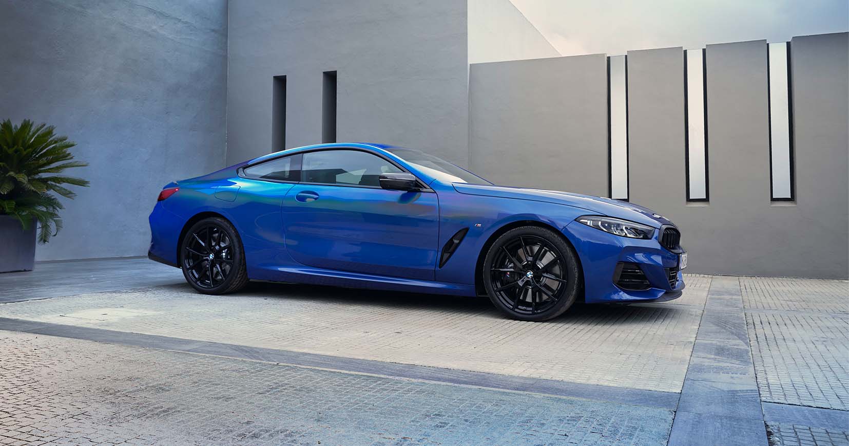 BMW 8 SERIES COUPÉ