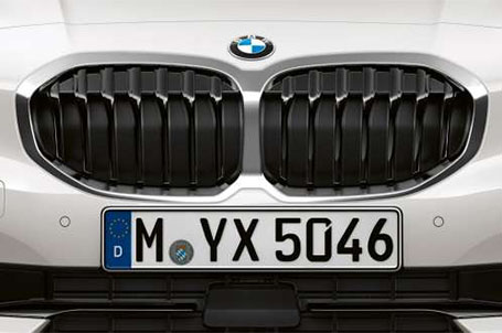 BMW maska chladiče ve tvaru ledvinek.