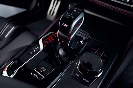 8stupňová převodovka M Steptronic Sport s ovládáním Drivelogic.