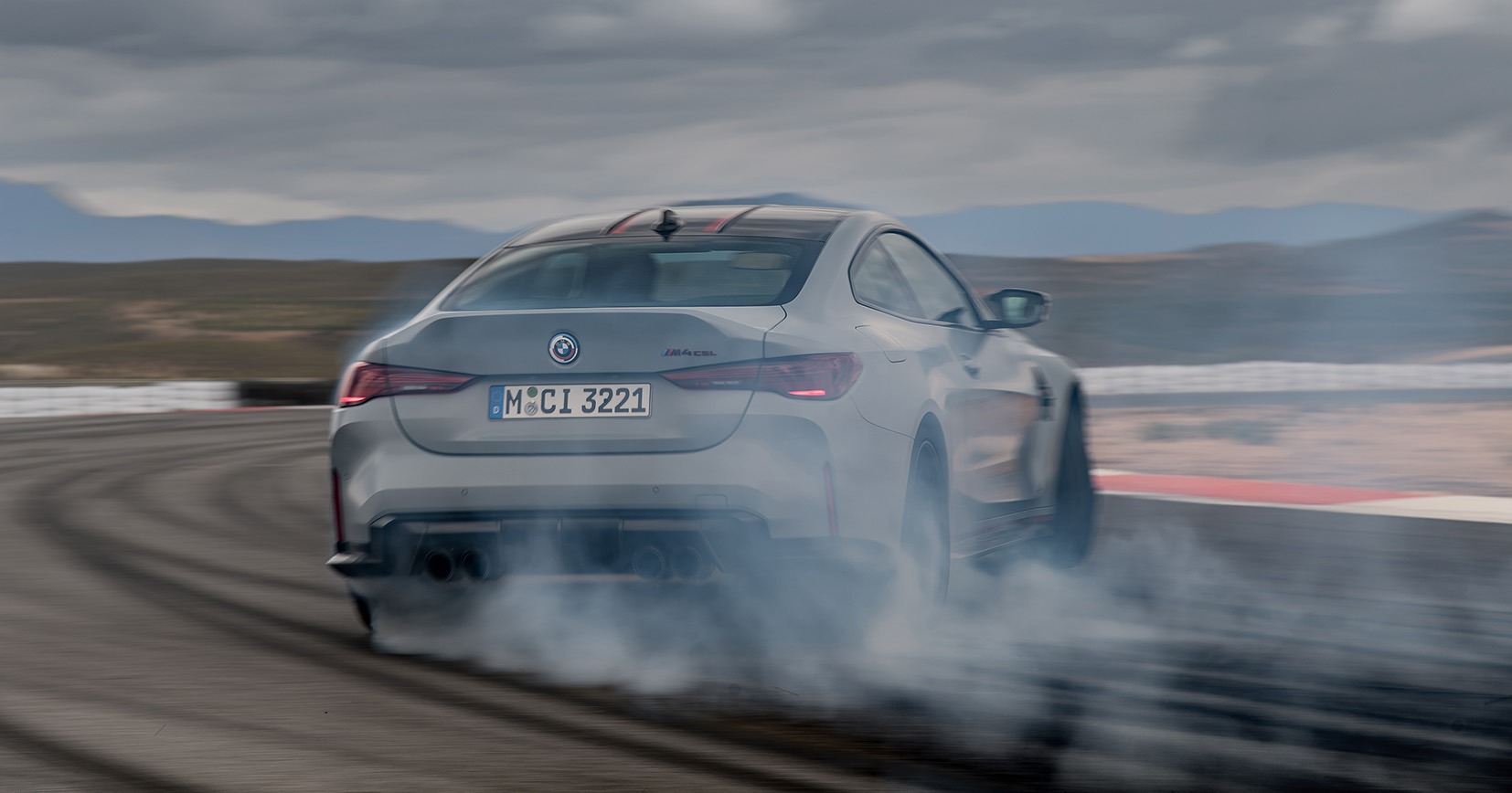 BMW M4 CSL