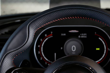 MINI John Cooper Works - MULTIFUNKČNÍ PŘÍSTROJOVÝ PANEL. MINI John Cooper Works - MULTIFUNKČNÍ PŘÍSTROJOVÝ PANEL.