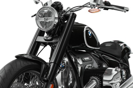 BMW R 18 - Obráběný kryt motoru BMW R 18 - Obráběný kryt motoru