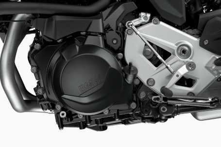 BMW F 900 R - Motor s vysokým točivým momentem BMW F 900 R - Motor s vysokým točivým momentem