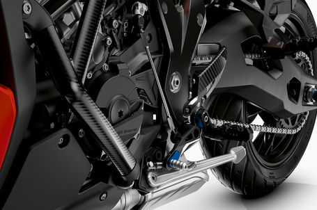 BMW S 1000 XR - Široký výběr příslušenství, například karbonový ochranný rám motoru BMW S 1000 XR - Široký výběr příslušenství, například karbonový ochranný rám motoru