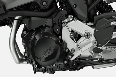 BMW F 900 XR - Dvouválcový řadový motor BMW F 900 XR - Dvouválcový řadový motor