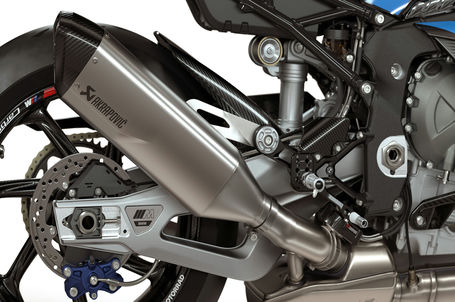 BMW M 1000 RR - Celotitanový výfuk s optimalizovanou hmotností BMW M 1000 RR - Celotitanový výfuk s optimalizovanou hmotností