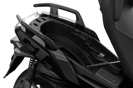 BMW C 400 GT - Odkládací přihrádka Flexcase s vylepšeným osvětlením BMW C 400 GT - Odkládací přihrádka Flexcase s vylepšeným osvětlením