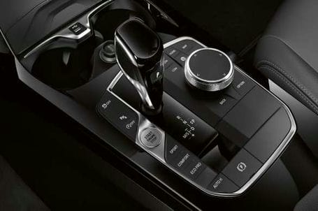 BMW řady 1 - Automatická převodovka Steptronic Sport. BMW řady 1 - Automatická převodovka Steptronic Sport.
