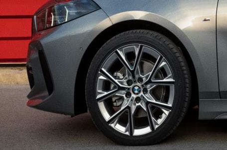 BMW řady 1 - 18" M kola z lehké slitiny Bicolour BMW řady 1 - 18" M kola z lehké slitiny Bicolour
