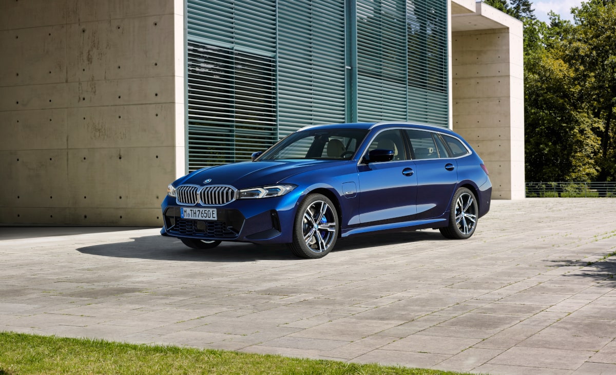 Nové (2022) BMW řady 3 Touring 2022 (G21) Nové (2022) BMW řady 3 Touring 2022 (G21)