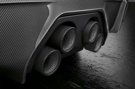BMW M4 Coupé - M Performance titanový tlumič výfuku. BMW M4 Coupé - M Performance titanový tlumič výfuku.