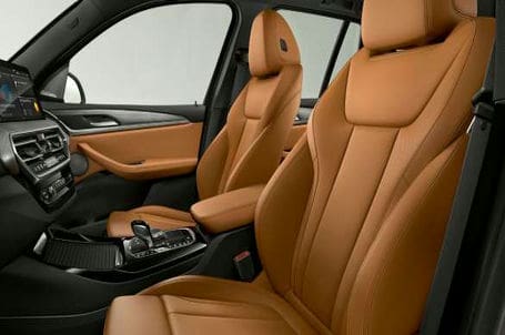BMW X3 M - M sportovní sedadla skořepinového typu. BMW X3 M - M sportovní sedadla skořepinového typu.