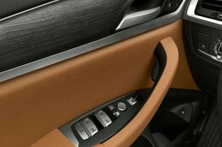 BMW X3 M - M volič převodovky. BMW X3 M - M volič převodovky.