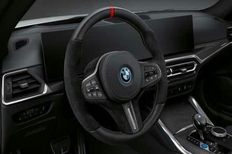 BMW i4 M Performance Parts - M Performance volant. BMW i4 M Performance Parts - M Performance volant.
