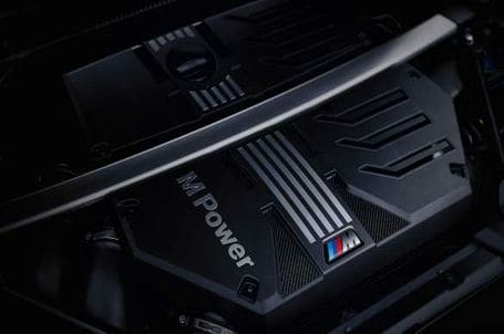 BMW X4 M - Vysokovýkonný zážehový řadový 6válec BMW M TwinPower Turbo. BMW X4 M - Vysokovýkonný zážehový řadový 6válec BMW M TwinPower Turbo.