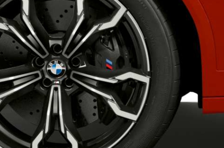 BMW X4 M - M dvoudílné brzdy. BMW X4 M - M dvoudílné brzdy.