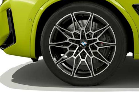 BMW X4 M Competition - 21 M kola z lehké slitiny V-spoke 765 M Bicolour Black s kombinovanými pneumatikami. BMW X4 M Competition - 21 M kola z lehké slitiny V-spoke 765 M Bicolour Black s kombinovanými pneumatikami.