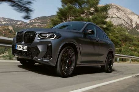 BMW X4 M40i a M40d - M sportovní podvozek. BMW X4 M40i a M40d - M sportovní podvozek.