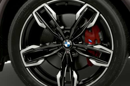 BMW X4 M40i a M40d - M sportovní brzdy. BMW X4 M40i a M40d - M sportovní brzdy.