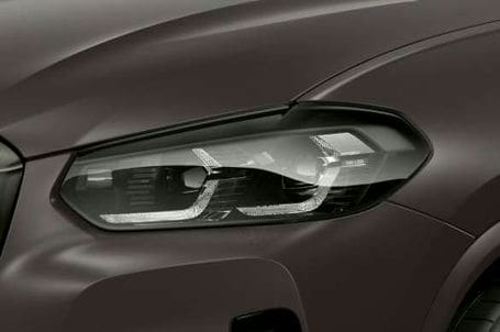 BMW X4 M40i a M40d - Světlomety BMW lndividual Shadow Line. BMW X4 M40i a M40d - Světlomety BMW lndividual Shadow Line.