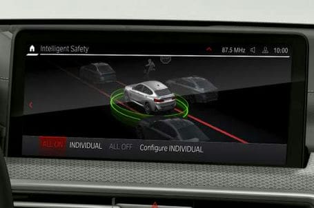 BMW X4 M - Driving Assistant Professional. BMW X4 M - Driving Assistant Professional.