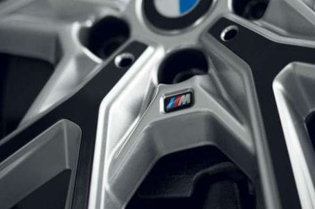 BMW řady 2 Gran Coupé ColorVision - 18" M kola z lehké slitiny Bicolour. BMW řady 2 Gran Coupé ColorVision - 18" M kola z lehké slitiny Bicolour.