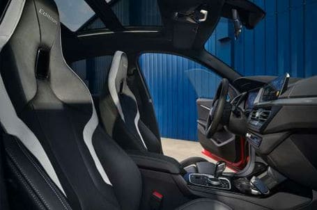 BMW řady 2 Gran Coupé ColorVision - M sportovní sedadla s designem specifickým pro tuto edici. BMW řady 2 Gran Coupé ColorVision - M sportovní sedadla s designem specifickým pro tuto edici.
