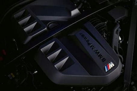 BMW M4 Cabrio - Vysokovýkonný zážehový řadový 6válec BMW M TwinPower Turbo. BMW M4 Cabrio - Vysokovýkonný zážehový řadový 6válec BMW M TwinPower Turbo.