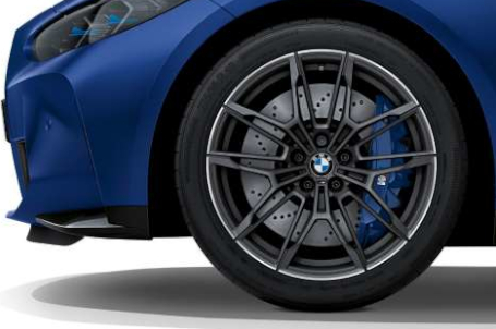 BMW M4 Cabrio - 19"/20" M kovaná kola Double-spoke 825 M v matné šedém provedení Orbit Grey s kombinovanými pneumatikami. BMW M4 Cabrio - 19"/20" M kovaná kola Double-spoke 825 M v matné šedém provedení Orbit Grey s kombinovanými pneumatikami.