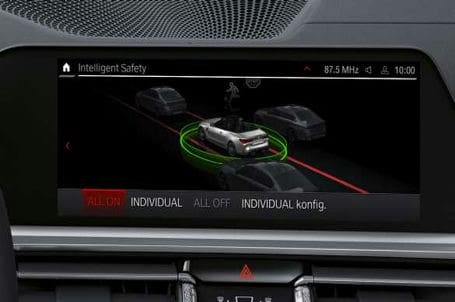 BMW M4 Cabrio - Driving Assistant Professional. BMW M4 Cabrio - Driving Assistant Professional.