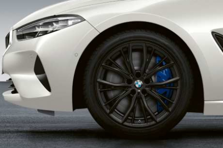 BMW řady 8 Cabrio M Performance Parts - 19 M Performance kované kolo 786 M. BMW řady 8 Cabrio M Performance Parts - 19 M Performance kované kolo 786 M.