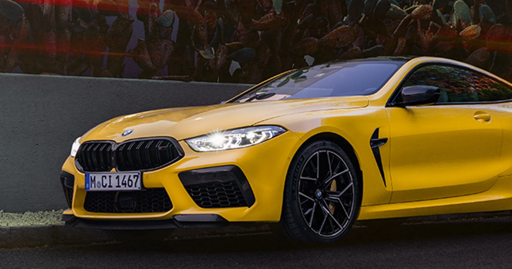 BMW M8 Competition Coupé - BMW Individual Speed Yellow (žlutá)