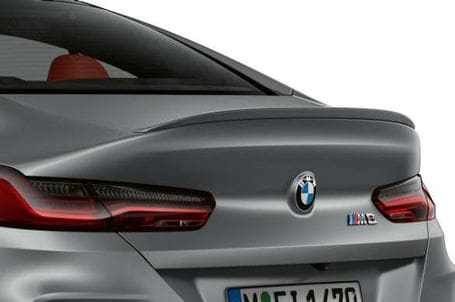 BMW M8 Gran Coupé - Kryty vnějších zpětných zrcátek a M zadní spoiler v barvě karoserie. BMW M8 Gran Coupé - Kryty vnějších zpětných zrcátek a M zadní spoiler v barvě karoserie.