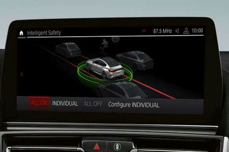 BMW M8 Gran Coupé - Driving Assistant Professional. BMW M8 Gran Coupé - Driving Assistant Professional.