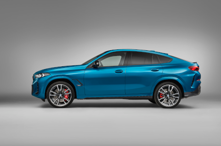 Pohled z boku BMW X6. Pohled z boku BMW X6.