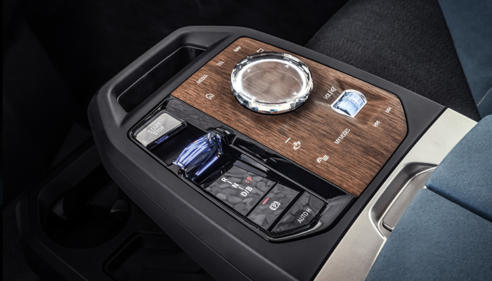 NOVÝ SYSTÉM BMW IDRIVE.