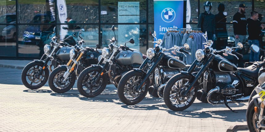 BMW R 18 TOUR invelt 2021/2022 BMW R 18 TOUR invelt 2021/2022
