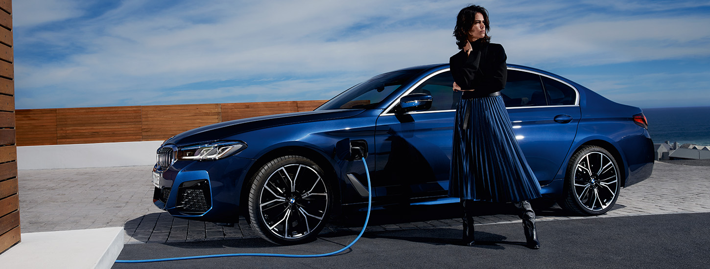 BMW ŘADY 5 SEDAN NABÍJENÍ BMW ŘADY 5 SEDAN NABÍJENÍ