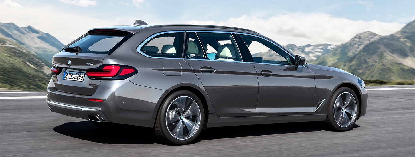 BMW řady 5 Touring z boku BMW řady 5 Touring z boku