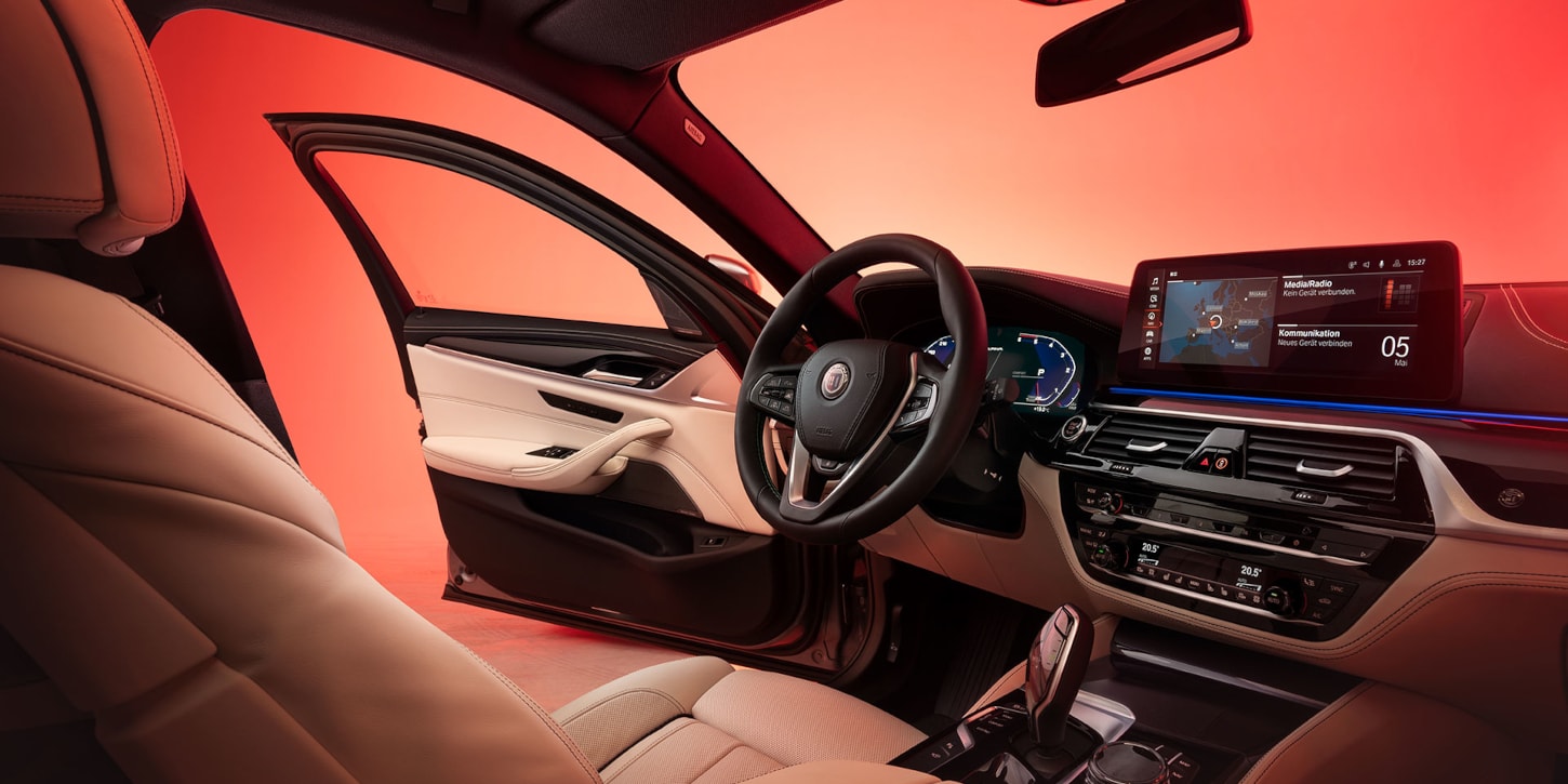 BMW ALPINA D5 S INTERIÉR - PŘEDNÍ SEDAČKY BMW ALPINA D5 S INTERIÉR