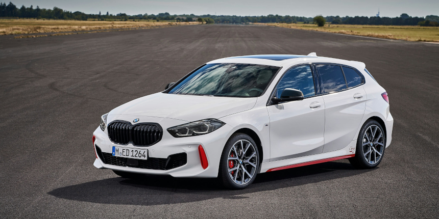 BMW 128ti z boku BMW 128ti z boku