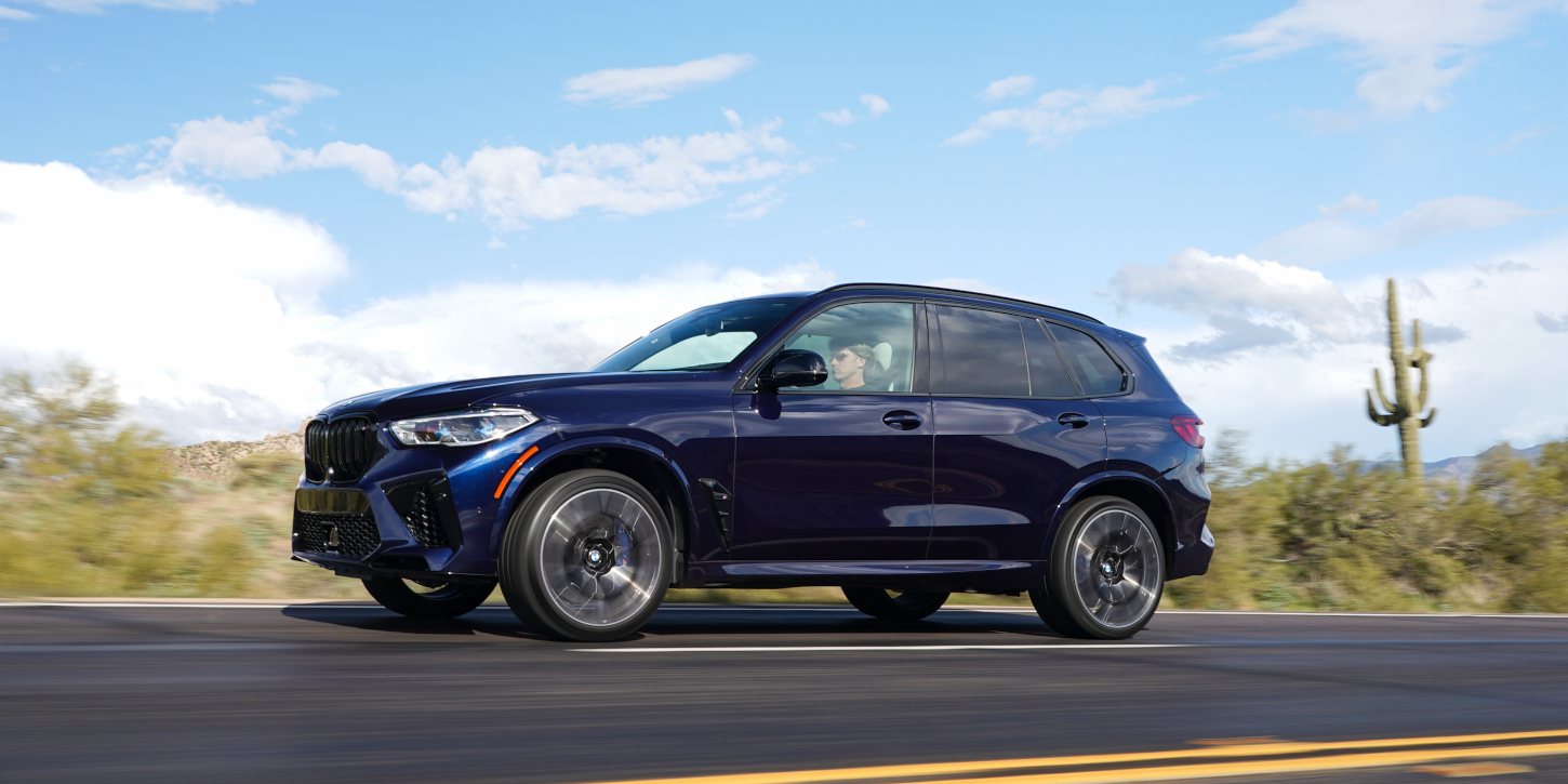 BMW X5 M Competition z boku BMW X5 M Competition z boku