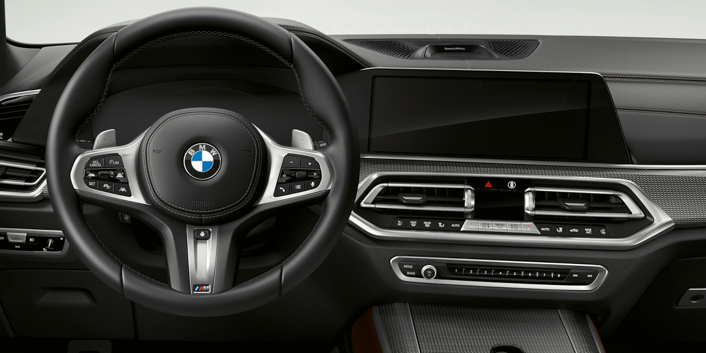 BMW X5 M50i interiér BMW X5 M50i interiér