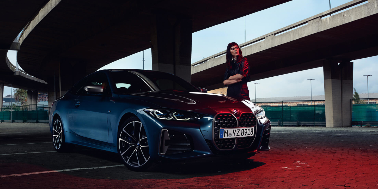 BMW M440i na parkovišti BMW M440i na parkovišti