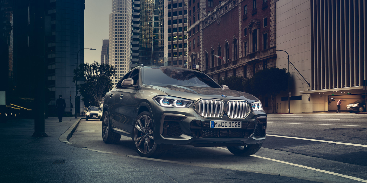 BMW X6 M50i zepředu BMW X6 M50i zepředu