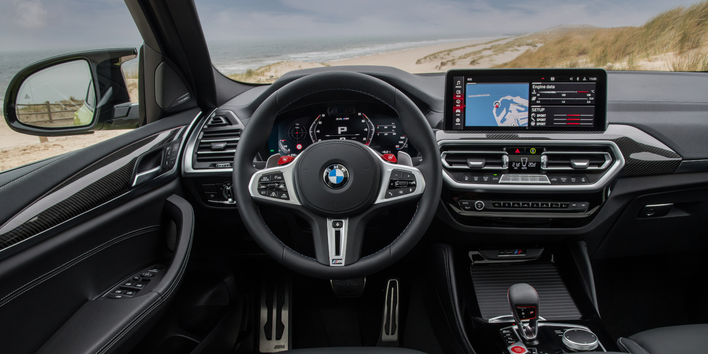 BMW X4 M interiér BMW X4 M interiér