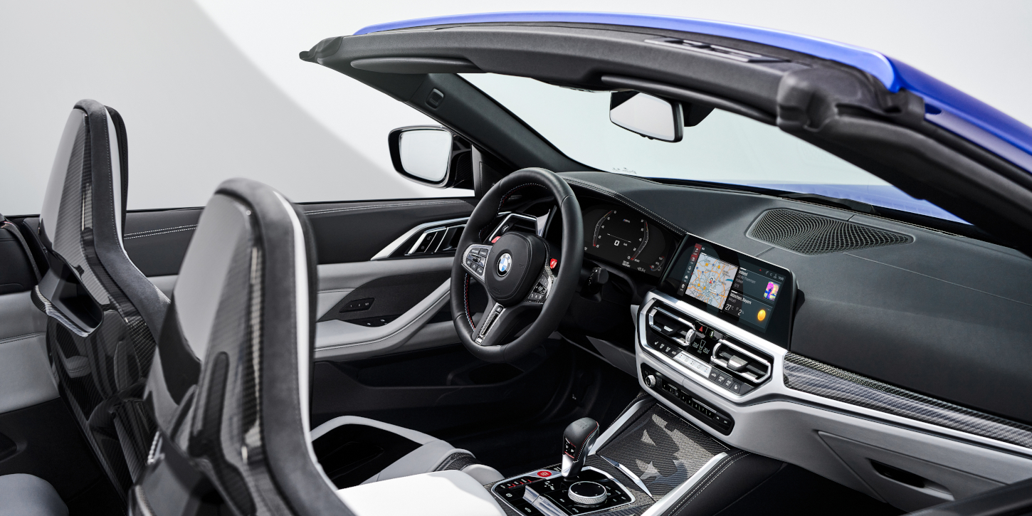 BMW M4 Cabrio interiér BMW M4 Cabrio interiér