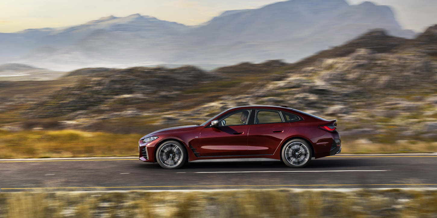 BMW M440i xDrive Gran Coupé z boku BMW M440i xDrive Gran Coupé z boku