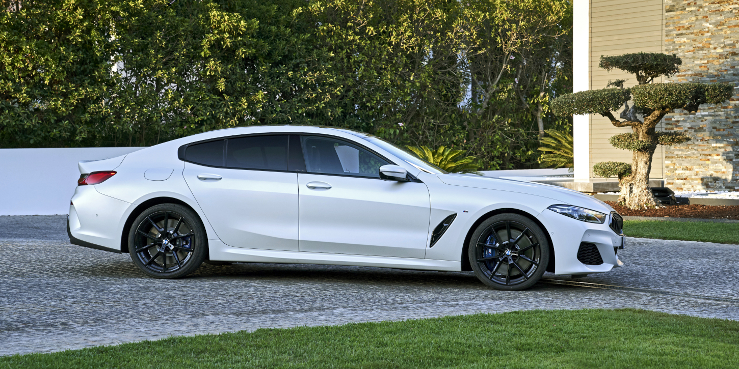 BMW řady 8 Gran Coupé z boku BMW řady 8 Gran Coupé z boku