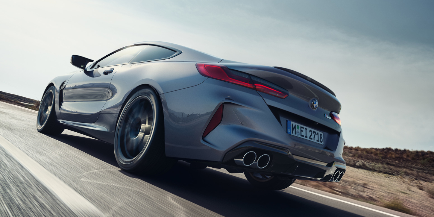 BMW M8 Coupé zezadu BMW M8 Coupé zezadu